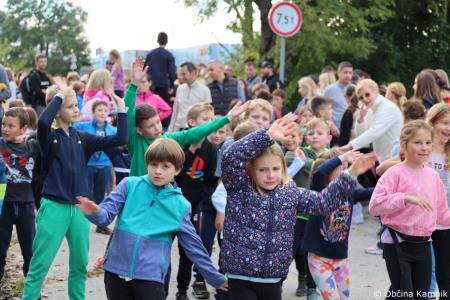 Uspešno izveden 6. dobrodelni tek in pohod v Kamniku  (7)